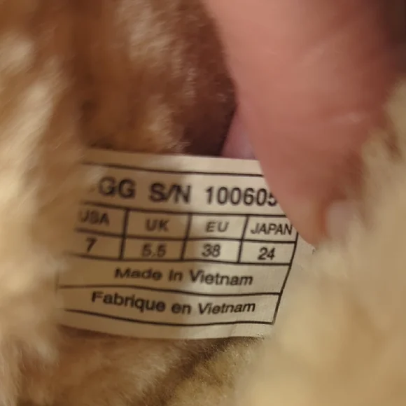 UGG Women's Sheepskin Boots Size 7 - Picture 3 of 5